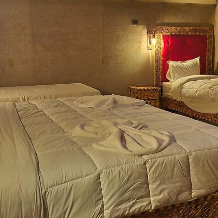Fabulous Luxury Camp Hotel Мерцуга Екстериор снимка